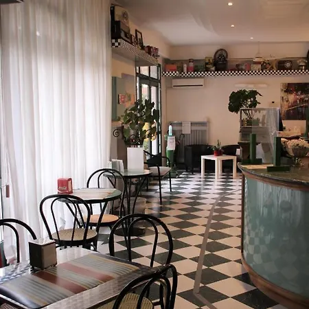 Hotel Moderno 2*