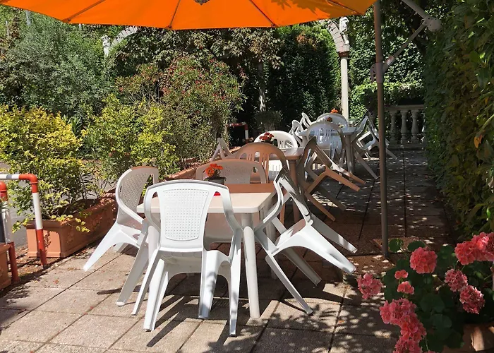 Moderno Szálloda Modena